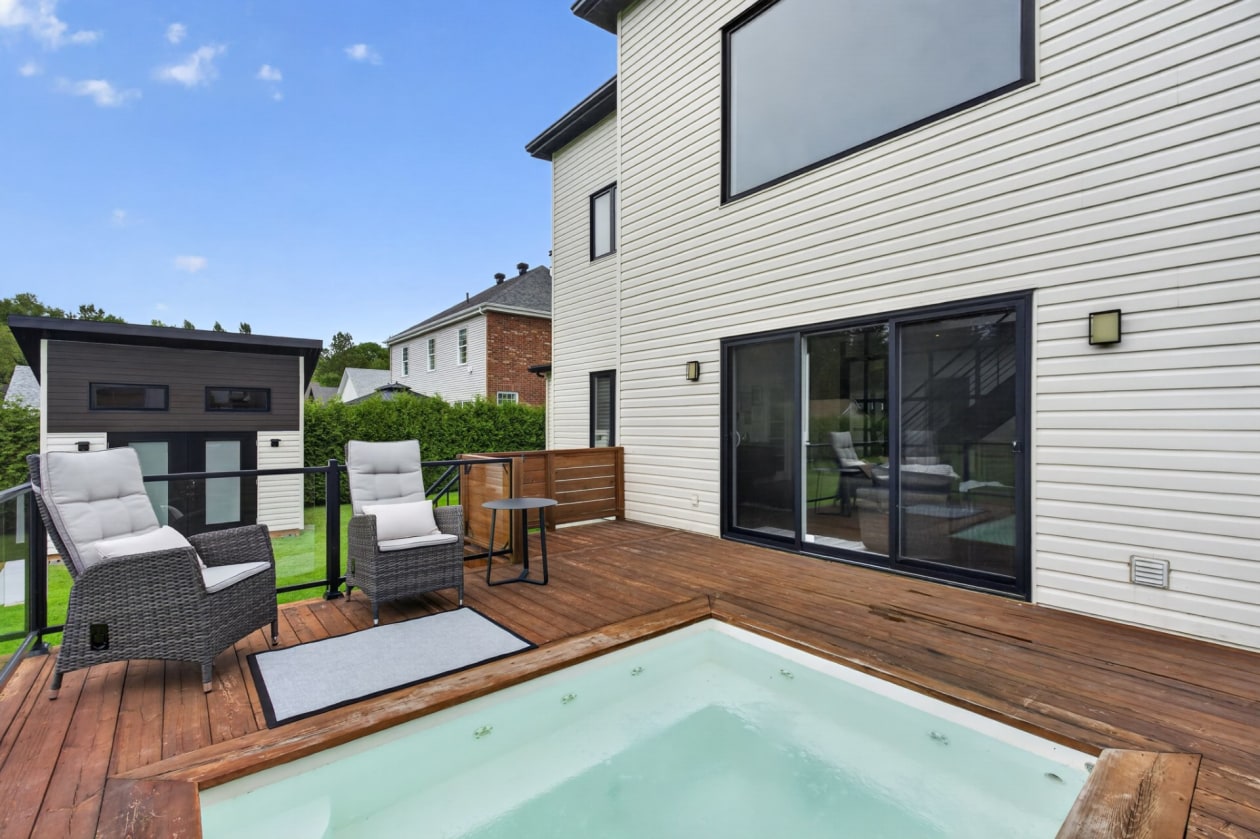 Terrasse — 224 Rue des Berges, Neuville