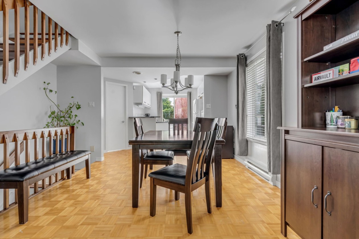 Salle à manger — 2290Z, Rue du Neptune, Québec (Les Rivières), G2E6J2, Québec (Les Rivières)