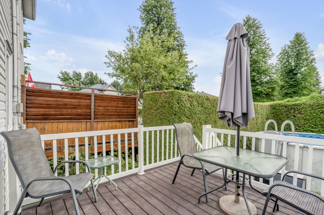 Balcon — 2290Z, Rue du Neptune, Québec (Les Rivières), G2E6J2, Québec (Les Rivières)