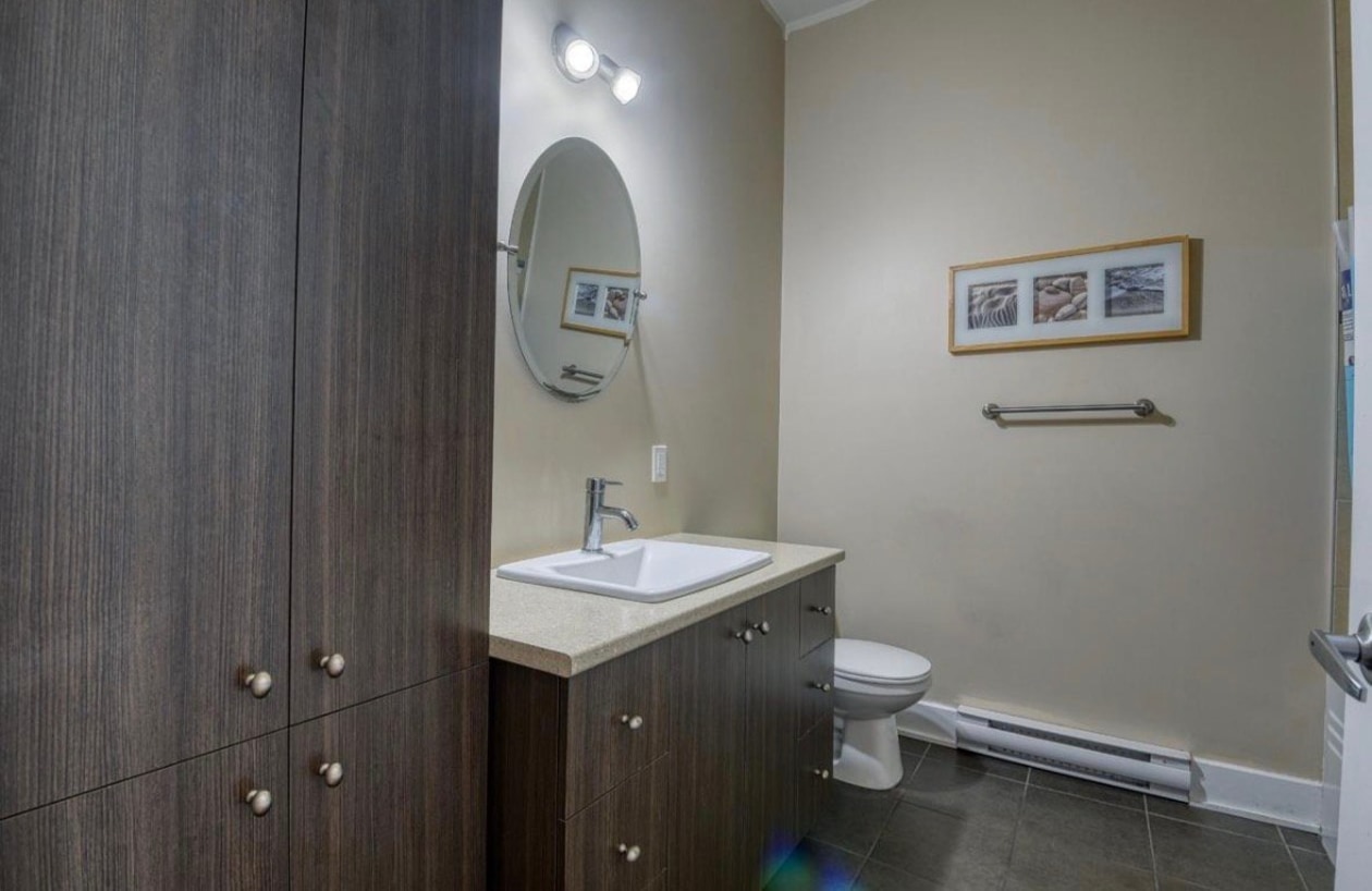 Salle de bains — 2605, Av. de la Gare, 305, Mascouche, J7K0N7, Mascouche