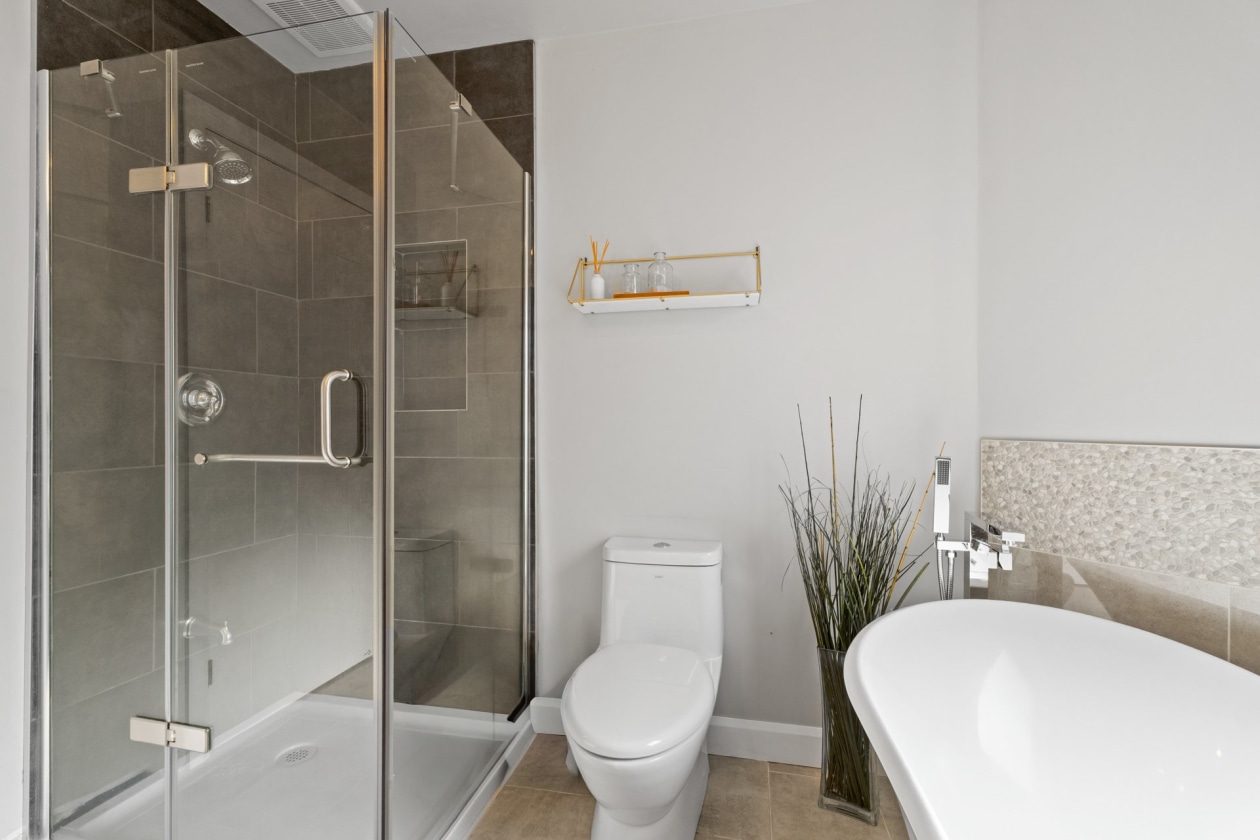 Salle de bains — 3417, Rue Boisclair, Boisbriand, J7H1M3, Boisbriand