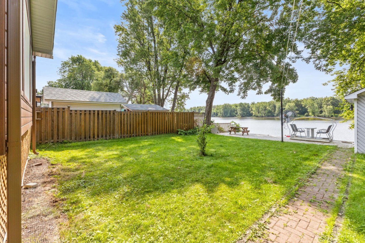 Cour — 270 - 272 Rue Riviera, Gatineau