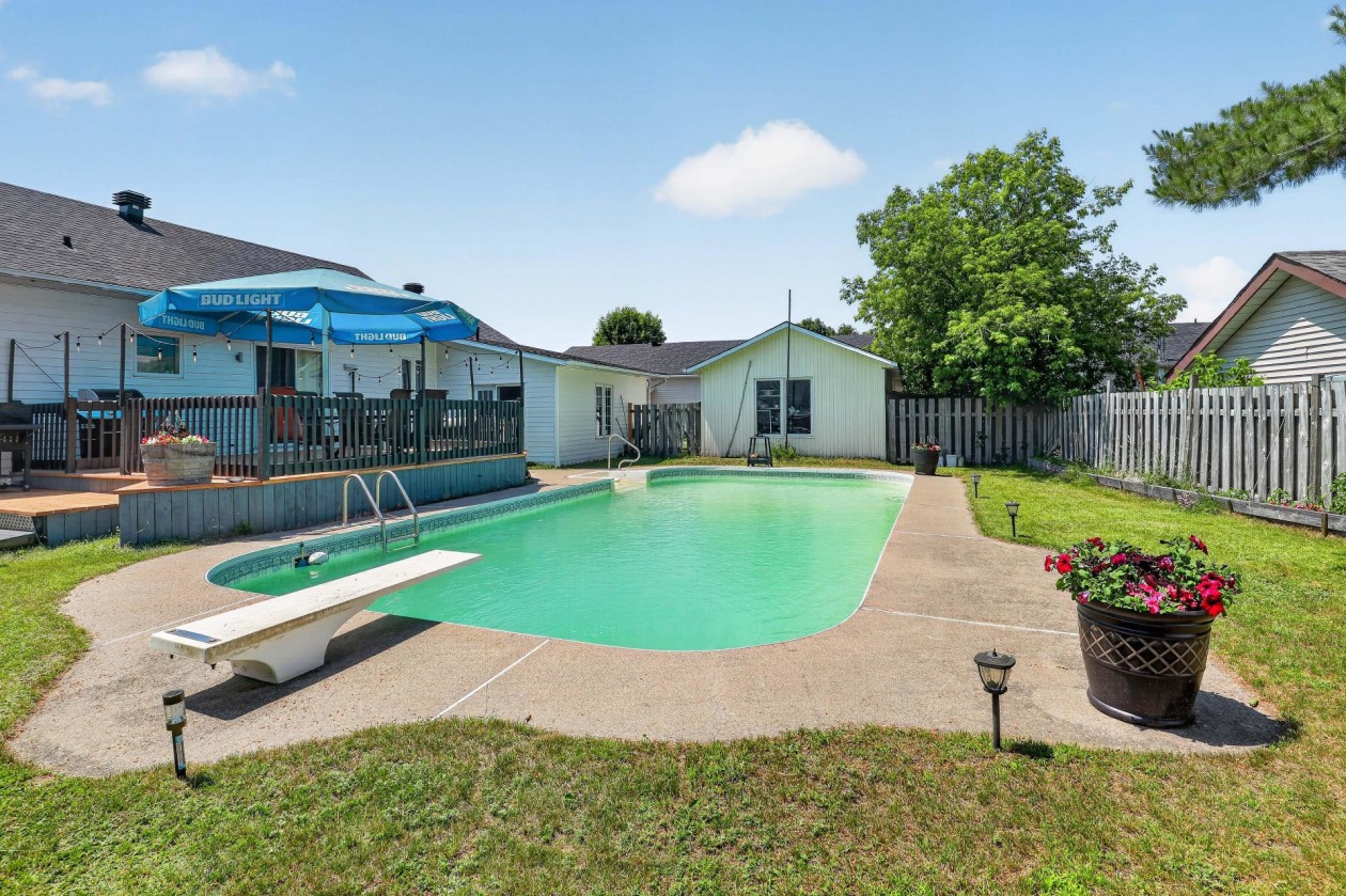 Piscine — 545 Rue Patrice, Saint-André-Avellin