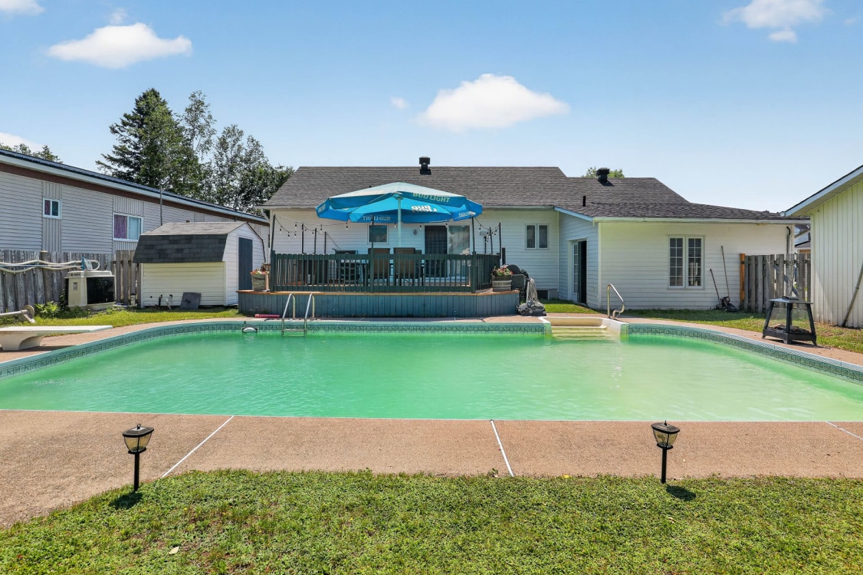 Piscine — 545 Rue Patrice, Saint-André-Avellin