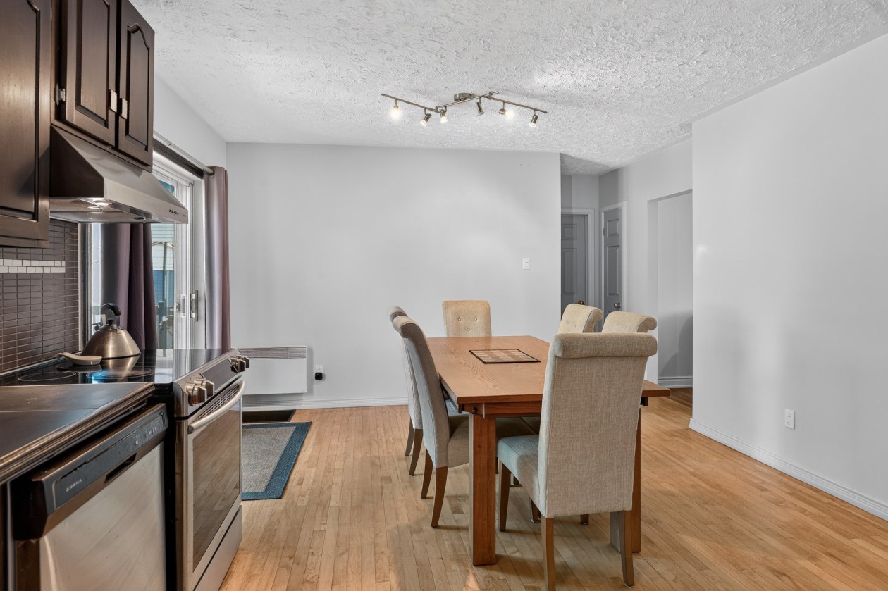 Salle à manger — 545 Rue Patrice, Saint-André-Avellin