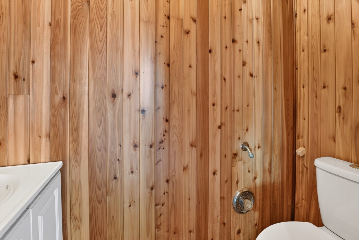 Salle d'eau — 545 Rue Patrice, Saint-André-Avellin