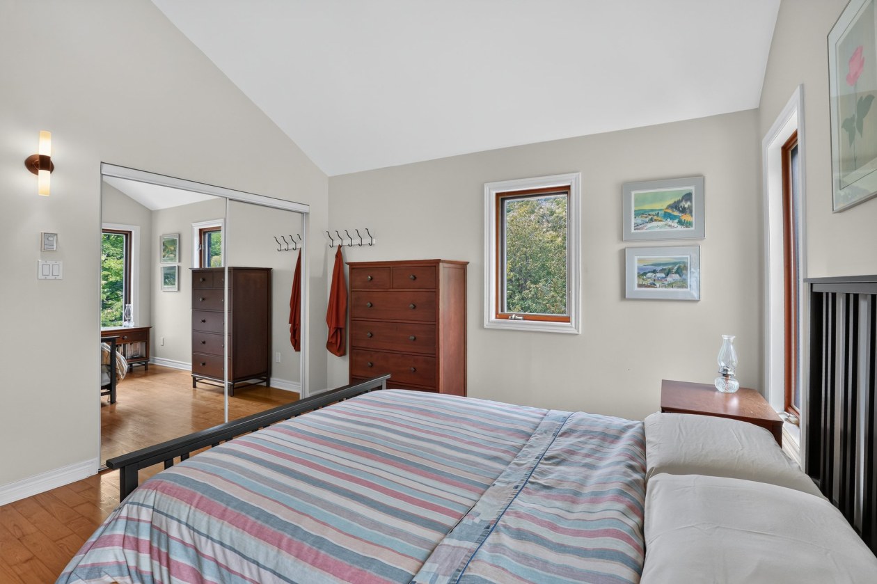 Chambre à coucher principale — 54 Ch. de la Lobélie, Mulgrave-et-Derry