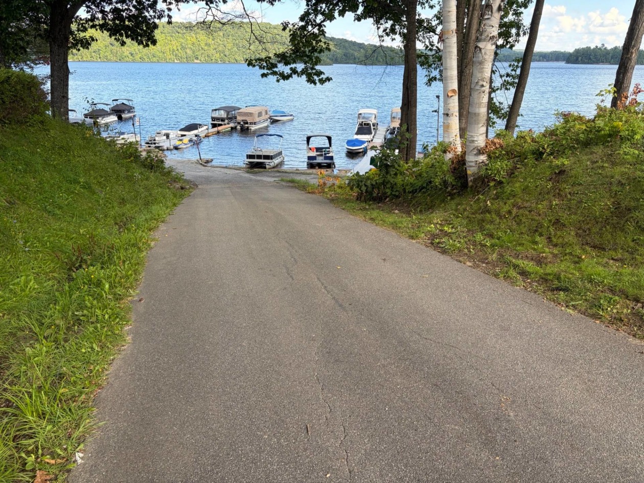 Photo 11 — Ch. du Tour-du-Lac, Lac-Simon