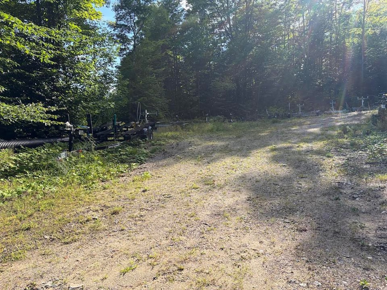 Terrain — Ch. du Tour-du-Lac, Lac-Simon
