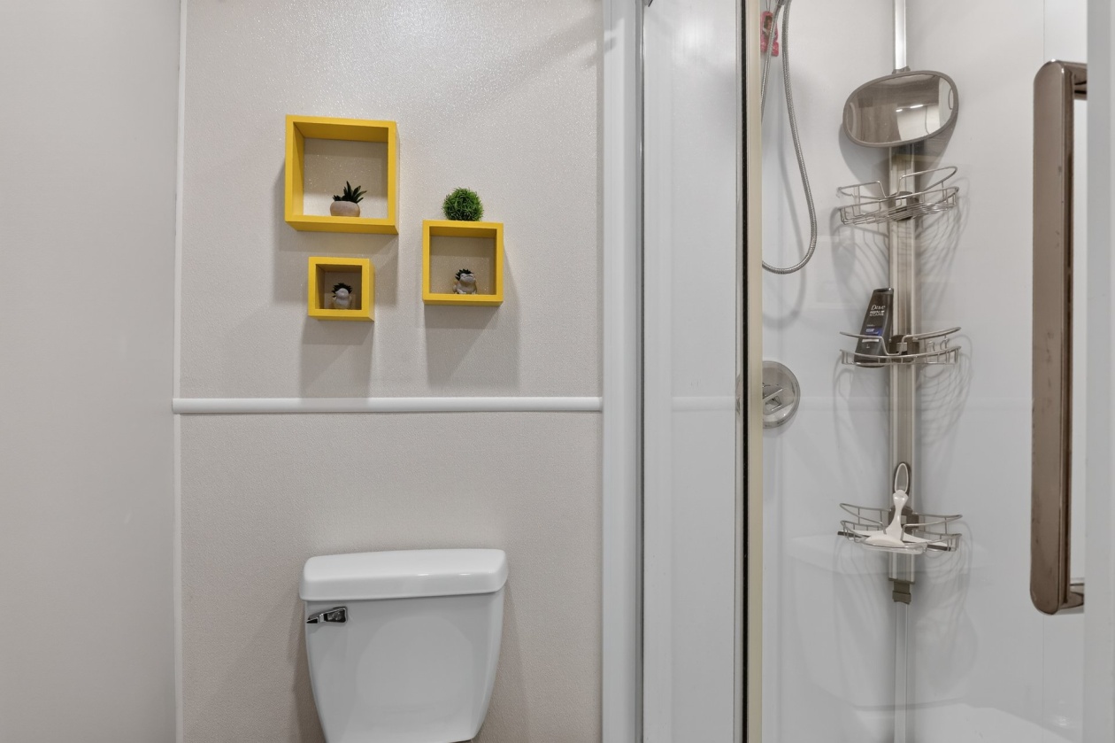 Salle de bains — 1207 Route 321, Duhamel