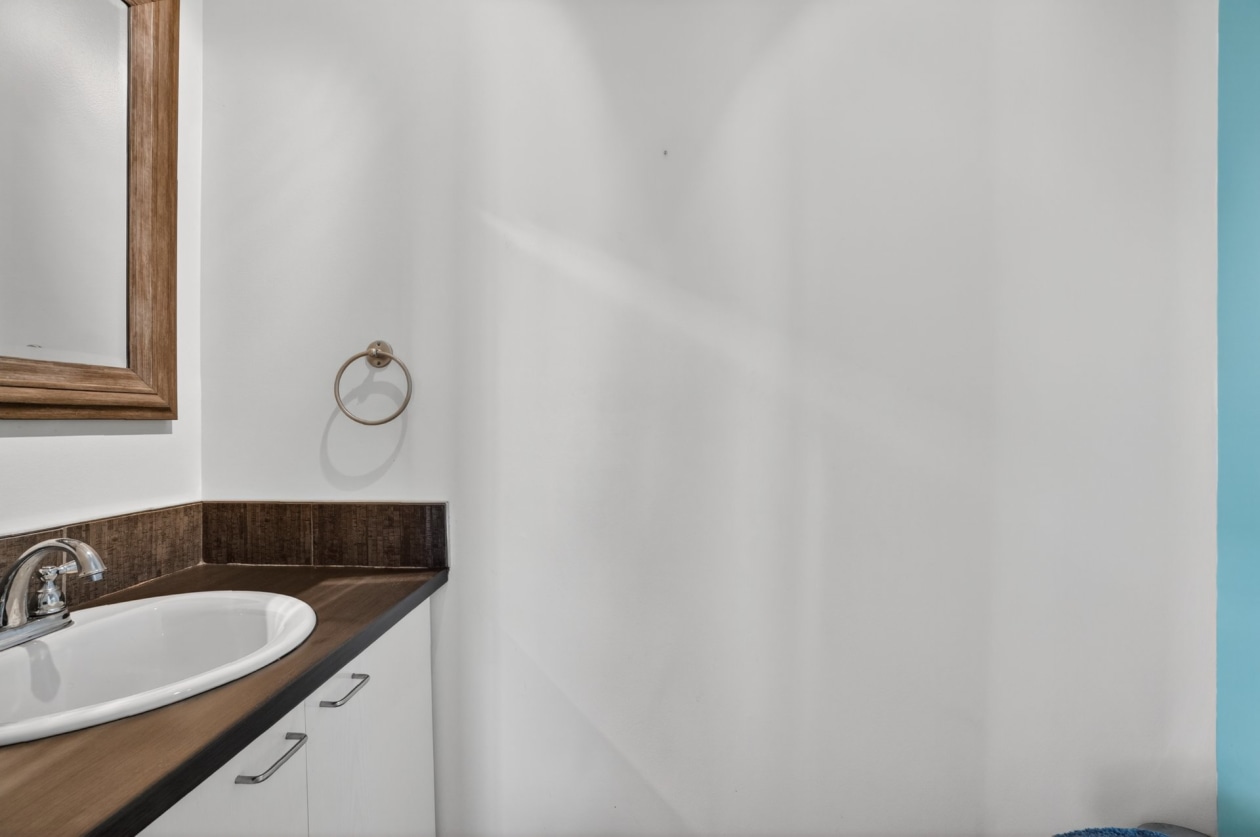 Salle de bains — 99 Rue des Peupliers, Blainville