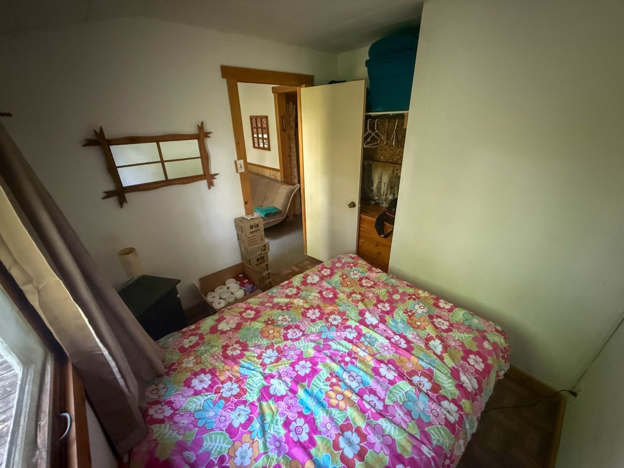 Chambre à coucher — 150 Ch. des Bardanes, Lantier