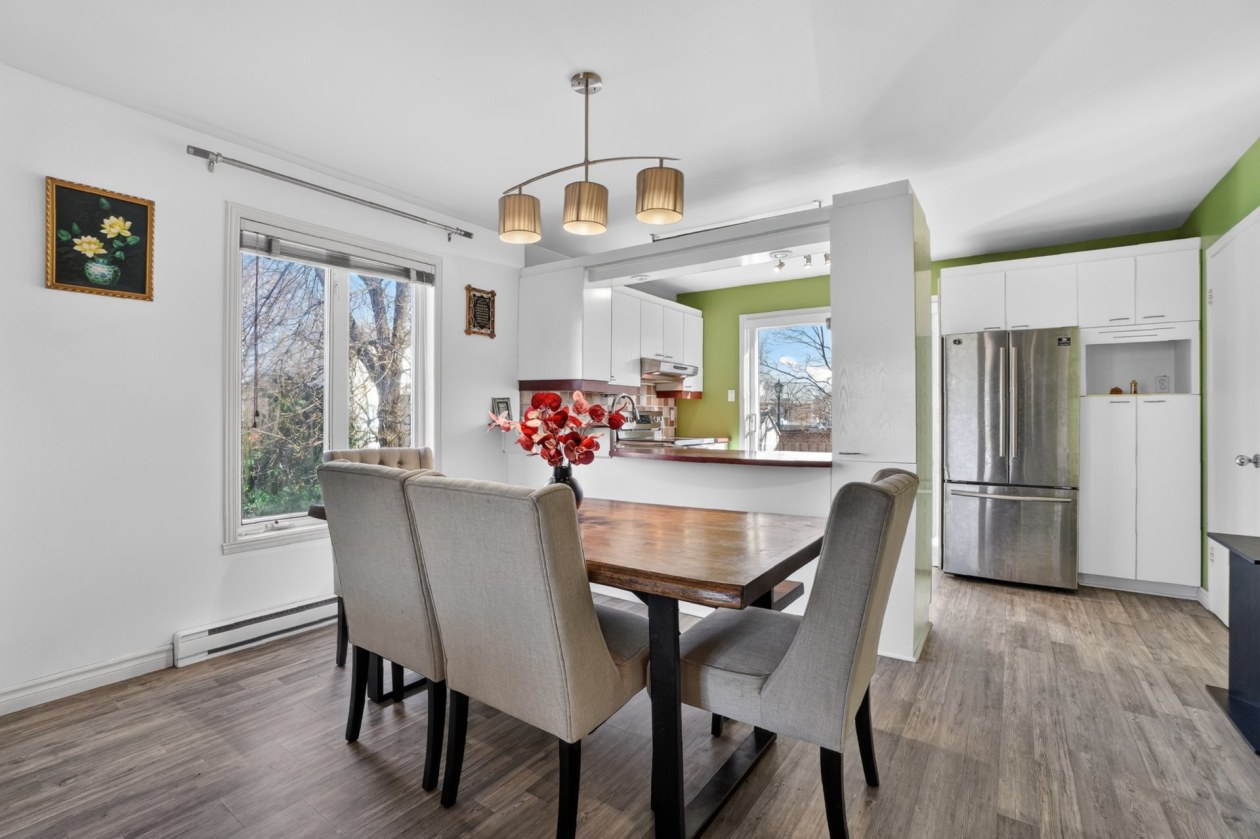 Salle à manger — 99 Rue des Peupliers, Blainville