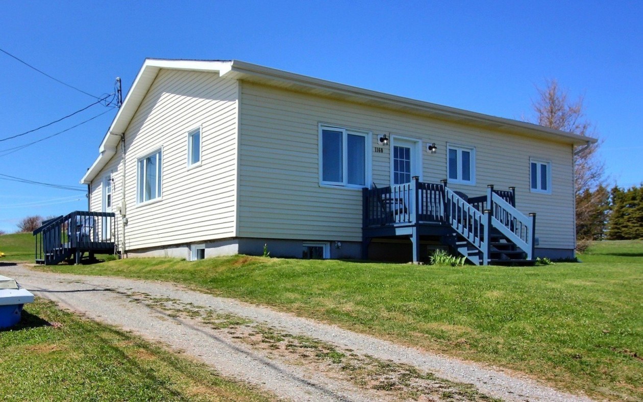 Façade — 1160, 2e Rang, Percé, G0C1G0, Percé