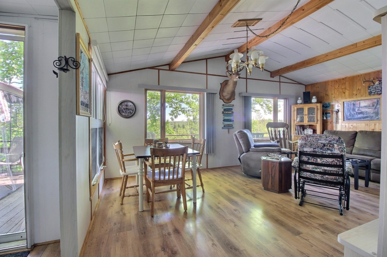 Overview — Ch. du Lac-Sept-Îles, Chandler