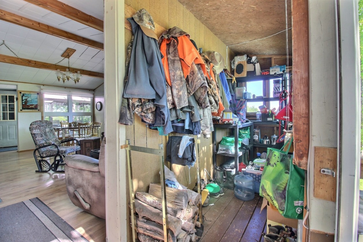 Storage — Ch. du Lac-Sept-Îles, Chandler