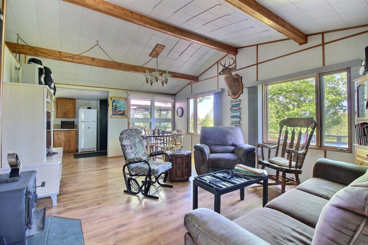 Overview — Ch. du Lac-Sept-Îles, Chandler