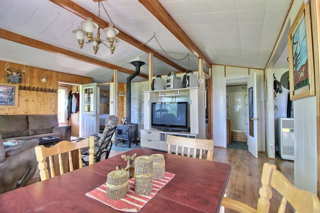 Overview — Ch. du Lac-Sept-Îles, Chandler