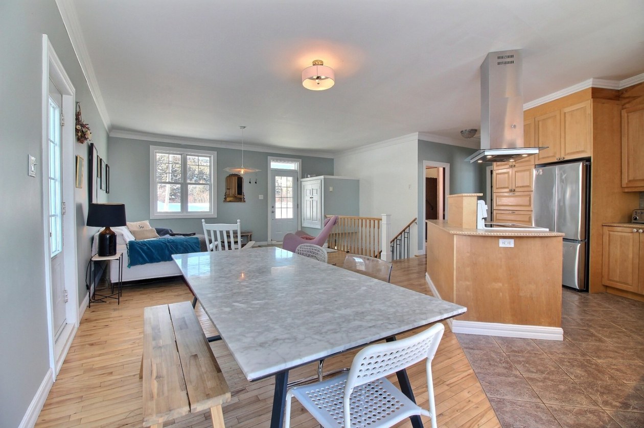 Salle à manger — 21 Rue du Cap-Barré, Percé