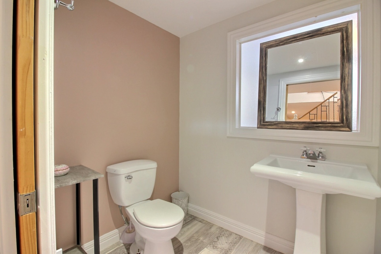 Salle de bains — 21 Rue du Cap-Barré, Percé