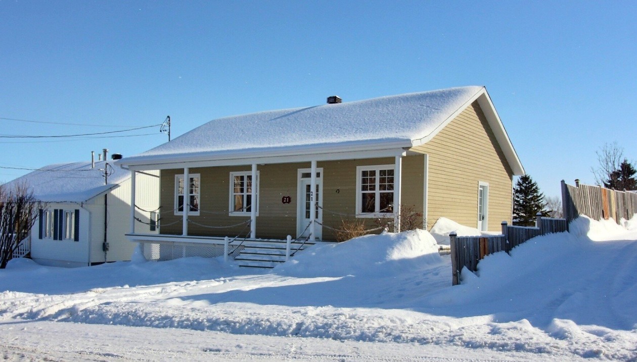 Façade — 21 Rue du Cap-Barré, Percé