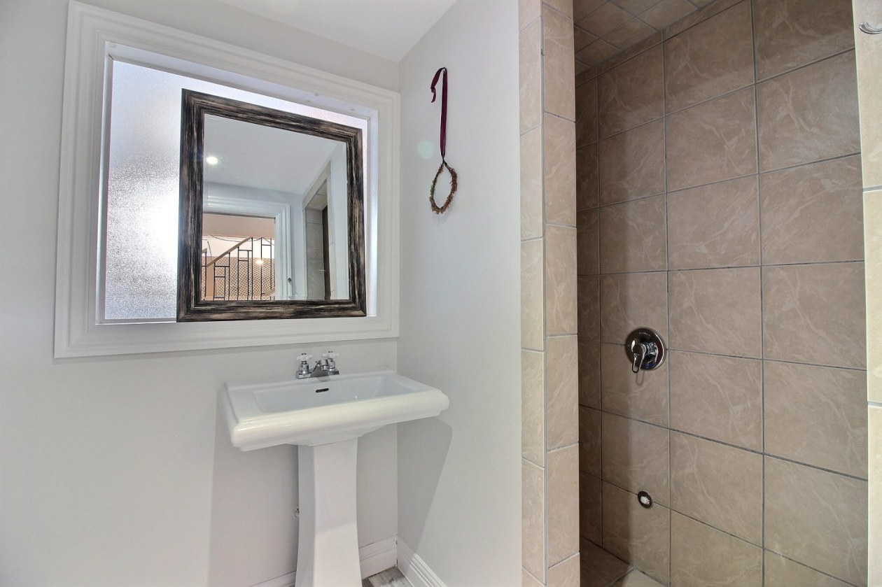 Salle de bains — 21 Rue du Cap-Barré, Percé