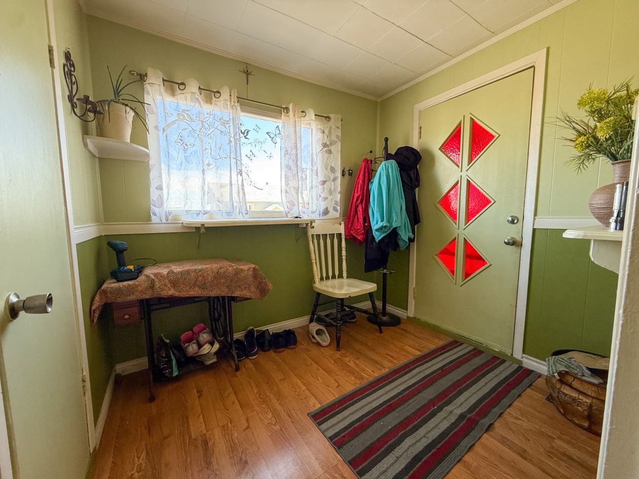 Hall d'entrée — 21 - A, Gaspé