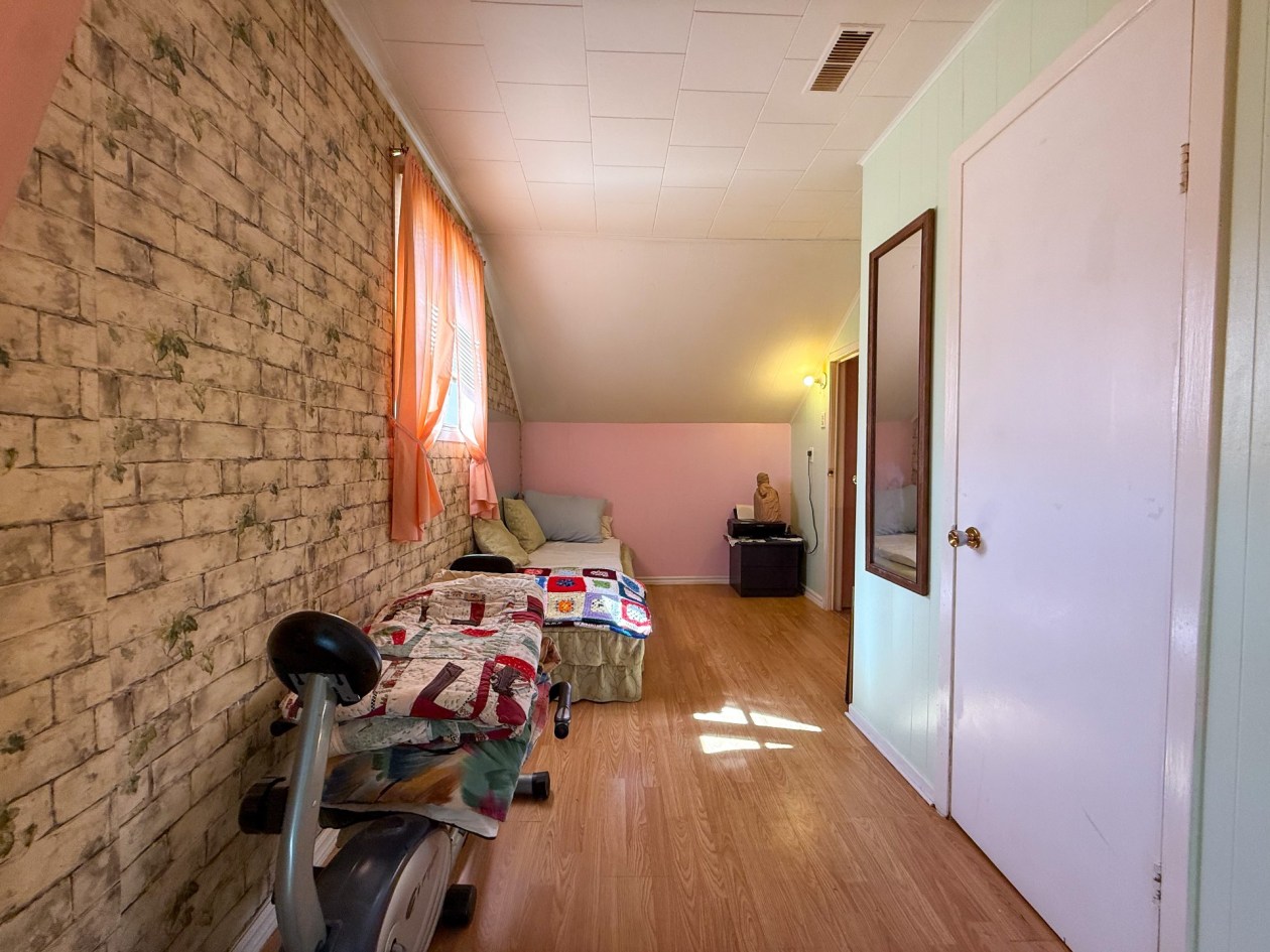Chambre à coucher — 21 - A, Gaspé