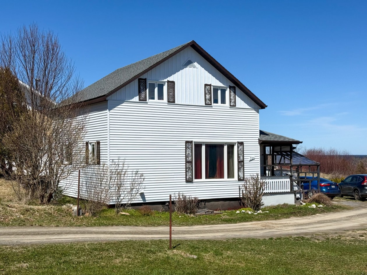 Extérieur — 21 - A, Gaspé
