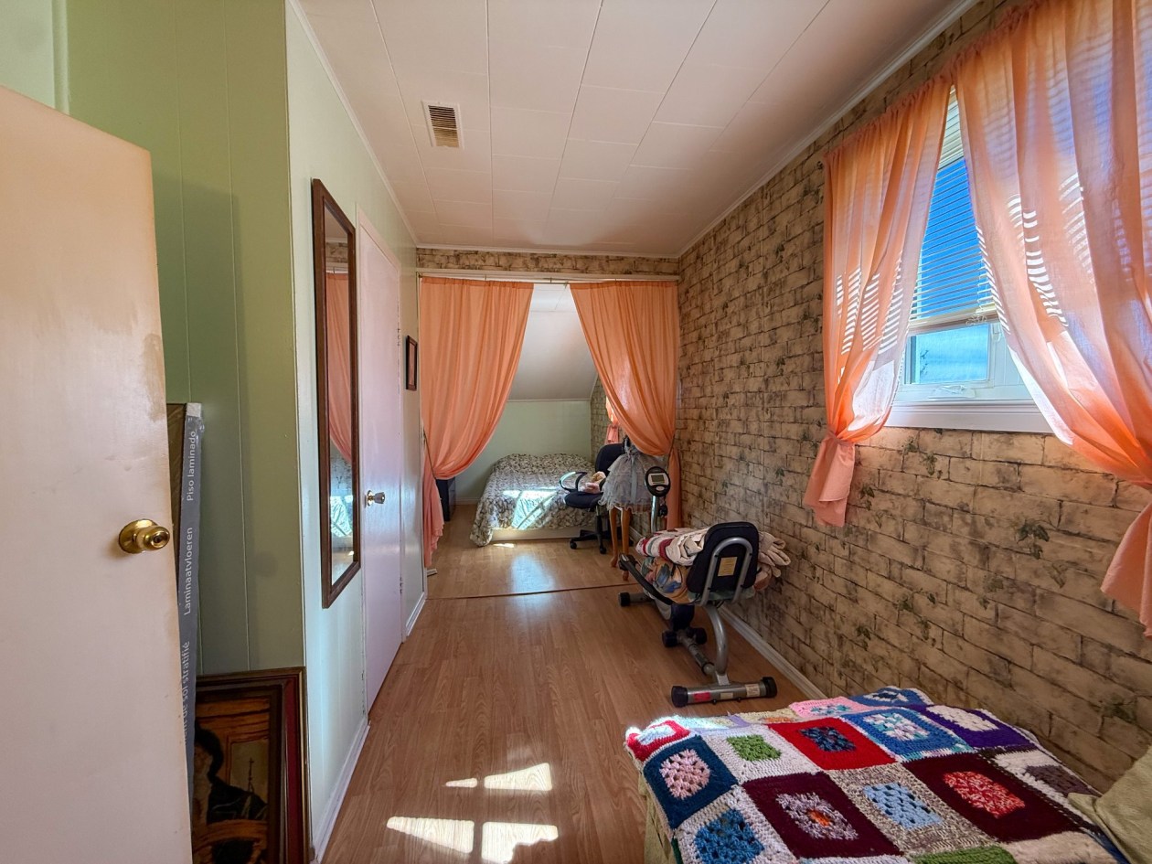 Chambre à coucher — 21 - A, Gaspé