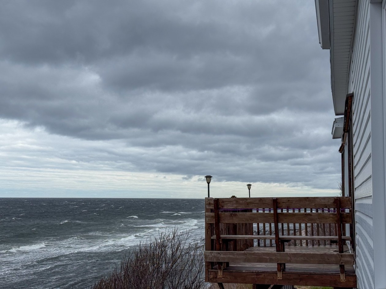 Balcon — 211 Route 132, Cloridorme
