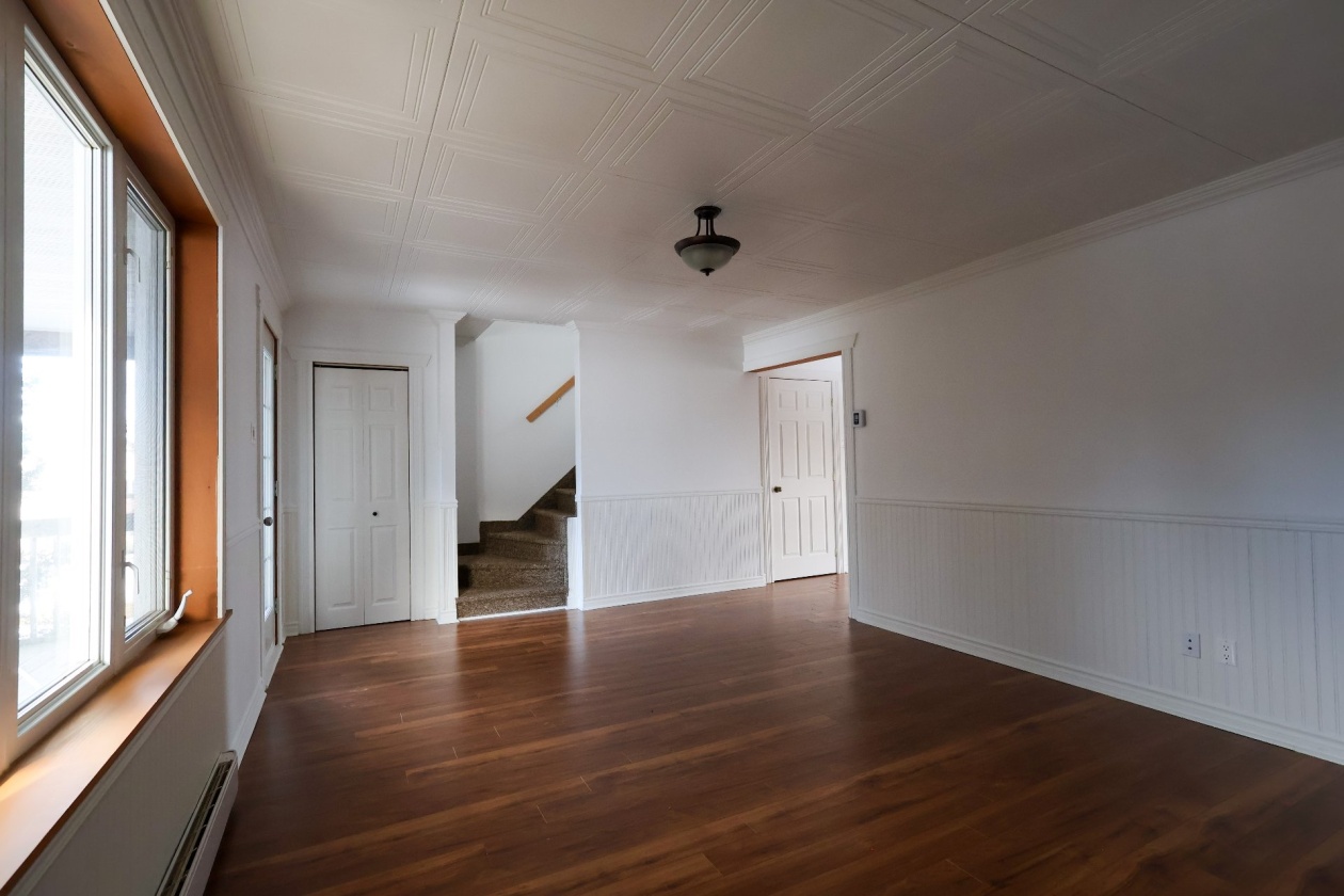 Salon — 1791 Boul. de Douglas, Gaspé