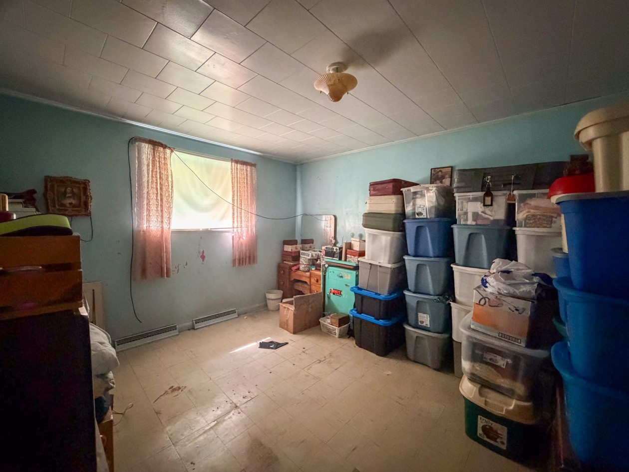 Chambre à coucher — 63 Boul. de York E., Gaspé
