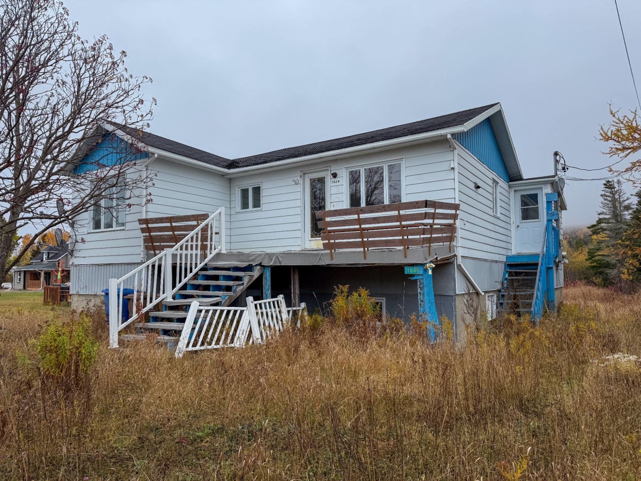 Façade — 1839 Boul. de Forillon, Gaspé