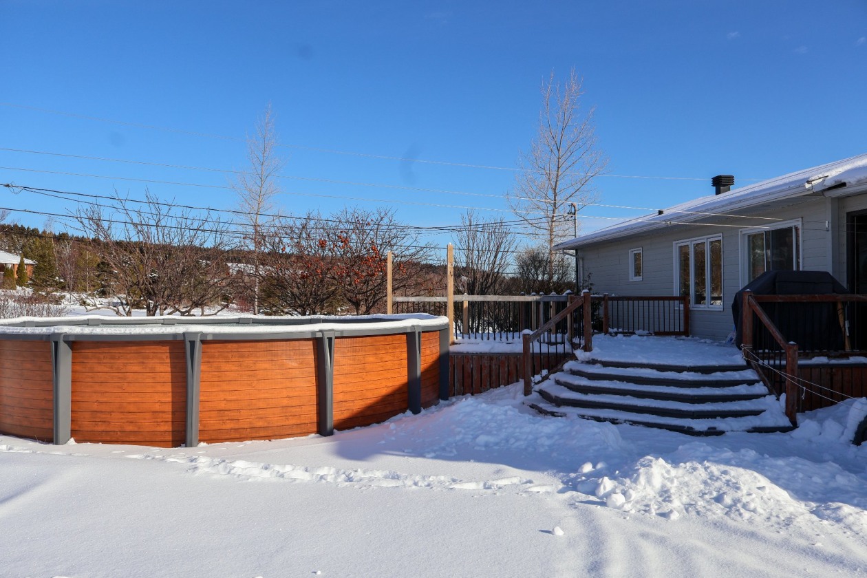 Extérieur — 804 Route 132 O., Percé