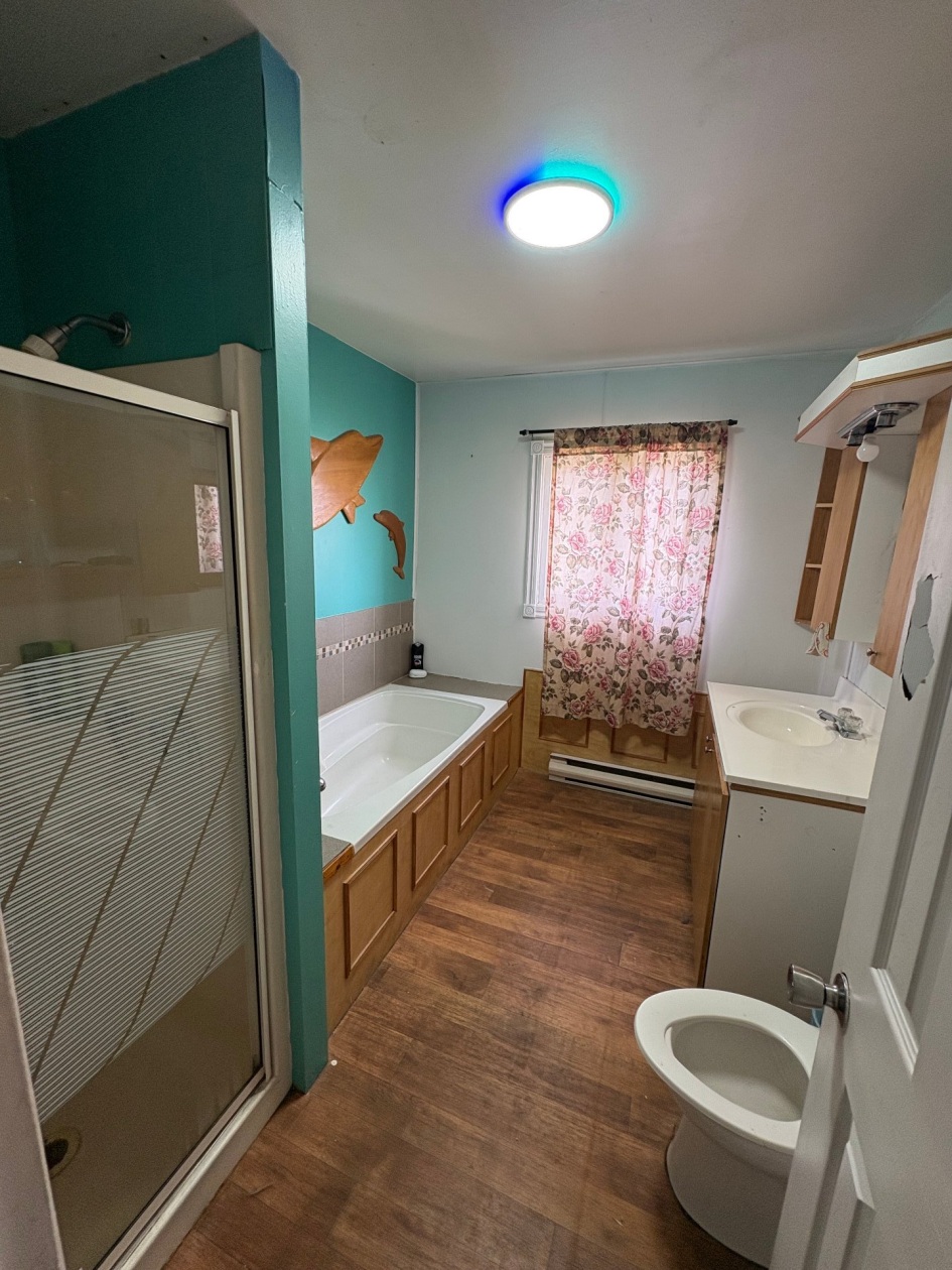 Salle de bains — 9 Rue Dunn, Gaspé