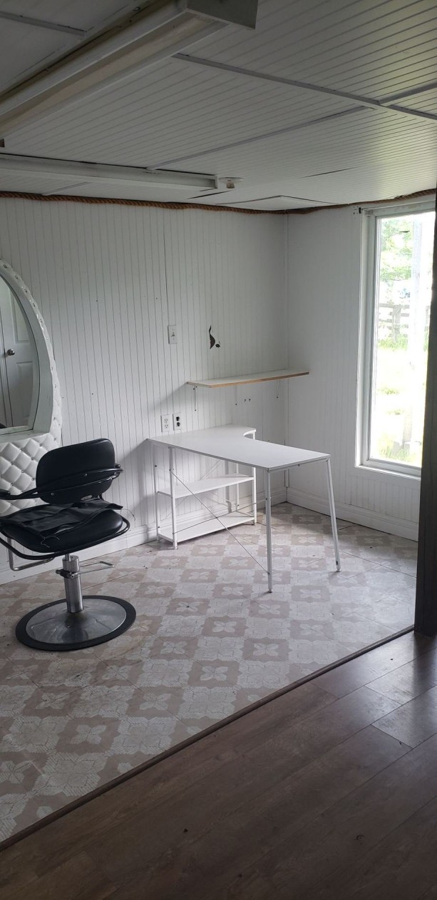Bureau — 9 Rue Dunn, Gaspé