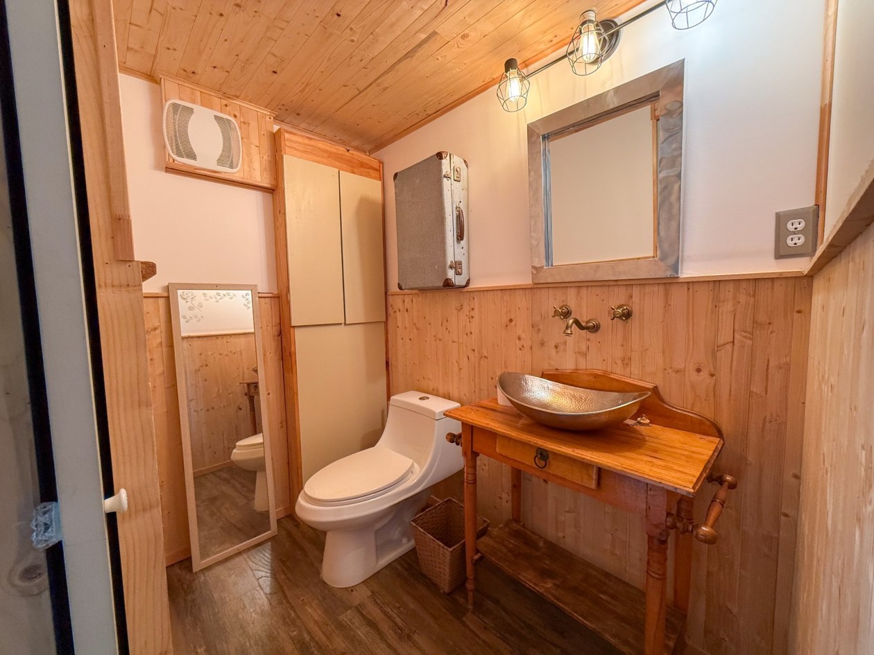 Salle d'eau — 816 Boul. de la Pointe-Navarre, Gaspé