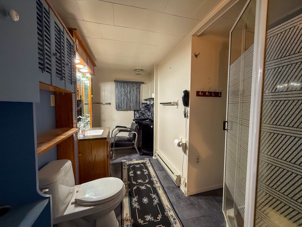 Salle de bains — 816 Boul. de la Pointe-Navarre, Gaspé