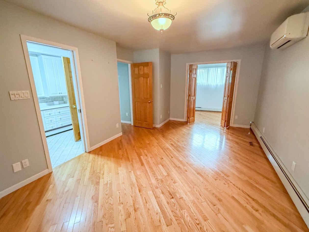 Chambre à coucher principale — 543 Av. de l'Hôtel-de-Ville, Chandler