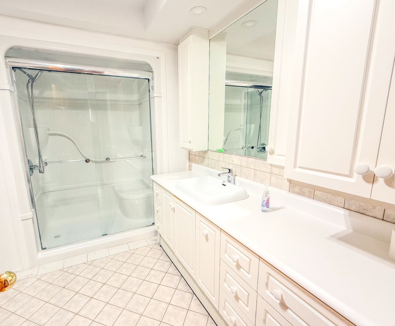 Salle de bains — 543 Av. de l'Hôtel-de-Ville, Chandler