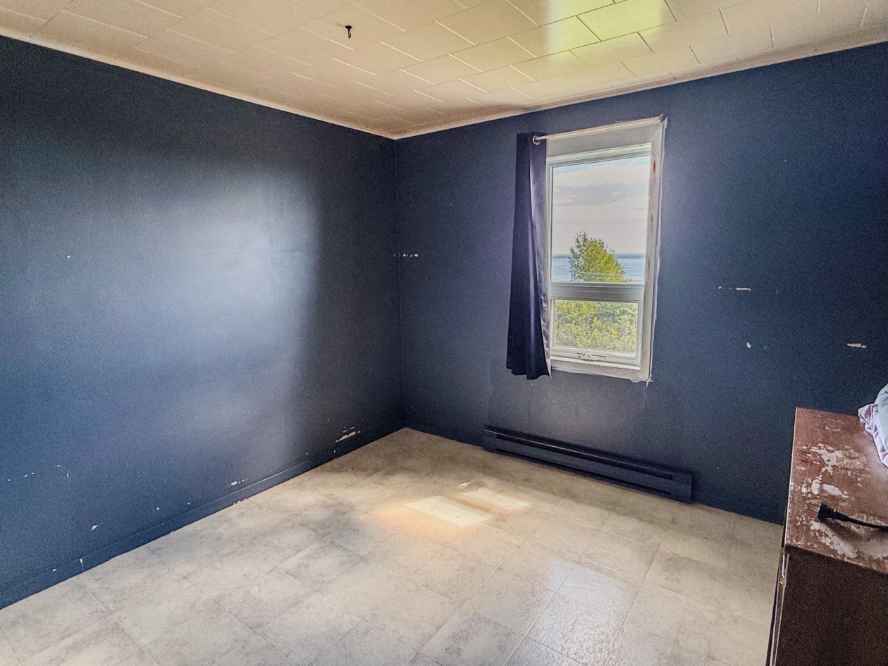 Chambre à coucher — 132 Route 132 E., Port-Daniel/Gascons