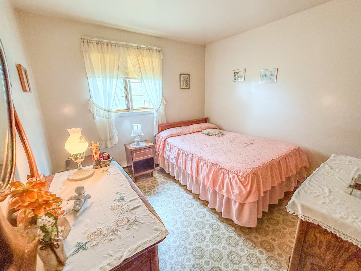 Chambre à coucher — 88 Route 132 O., Port-Daniel/Gascons