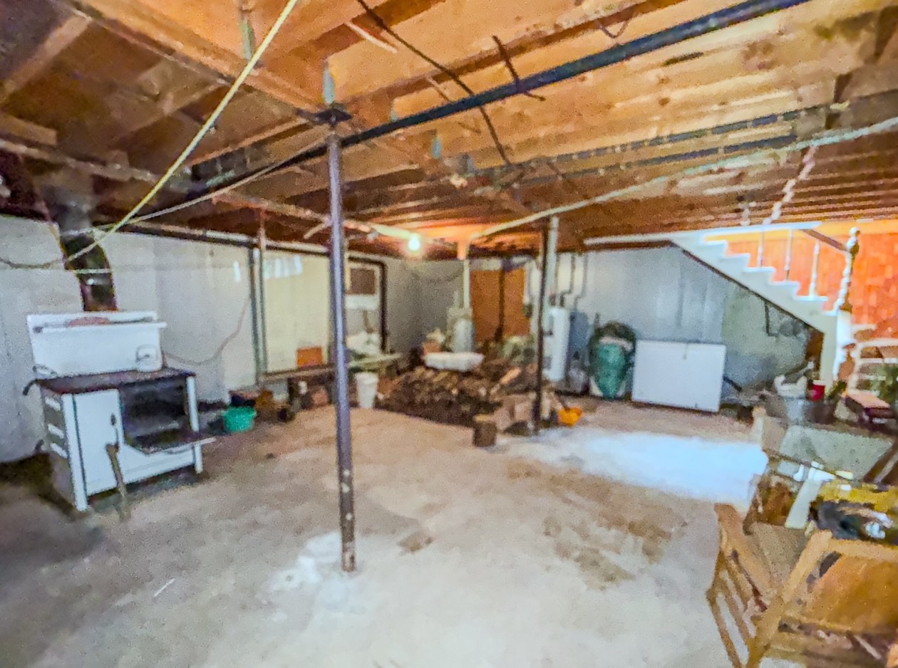 Sous-sol — 88 Route 132 O., Port-Daniel/Gascons