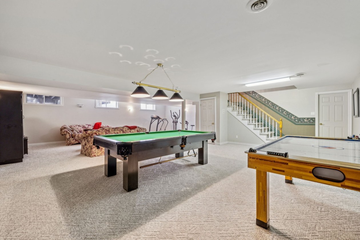 Salle familiale — 918, Av. Lépine, Gatineau (Buckingham), J8M1M9, Gatineau (Buckingham)