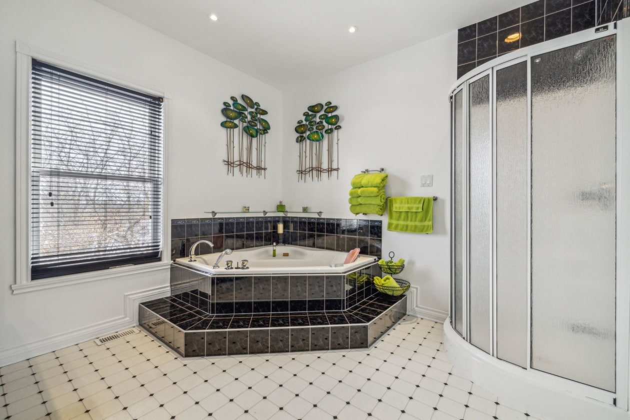 Salle de bains — 918, Av. Lépine, Gatineau (Buckingham), J8M1M9, Gatineau (Buckingham)