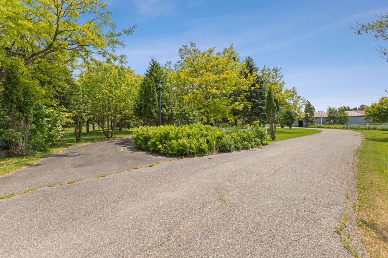 Cour — 918, Av. Lépine, Gatineau (Buckingham), J8M1M9, Gatineau (Buckingham)