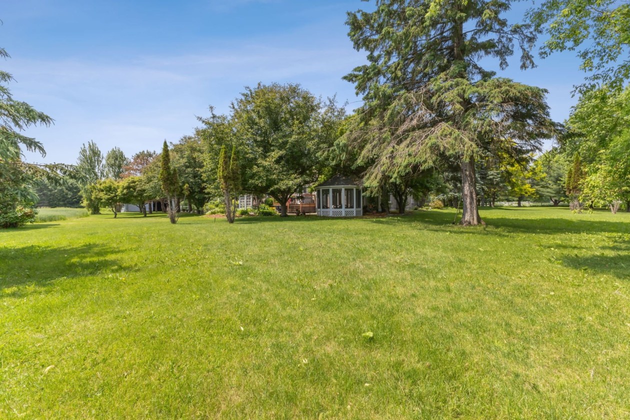 Cour — 918, Av. Lépine, Gatineau (Buckingham), J8M1M9, Gatineau (Buckingham)