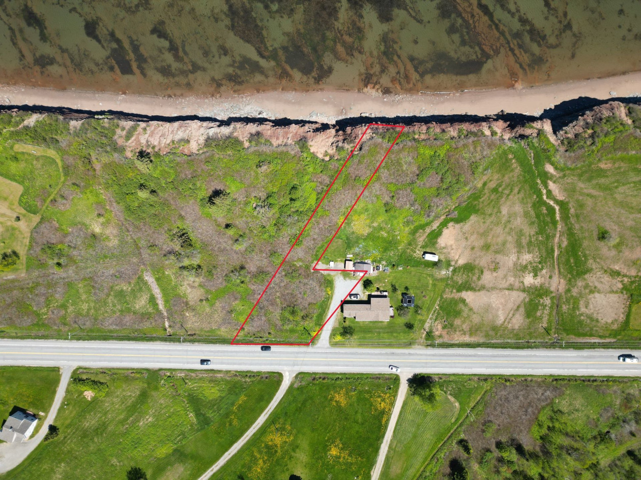 Vue d'ensemble — Route 132 E., Percé