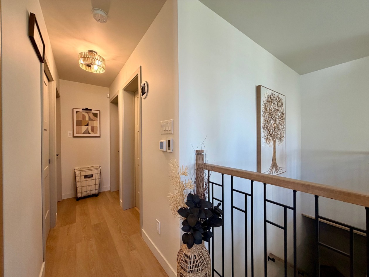 Corridor — 6 Rue du Quai, Grande-Vallée